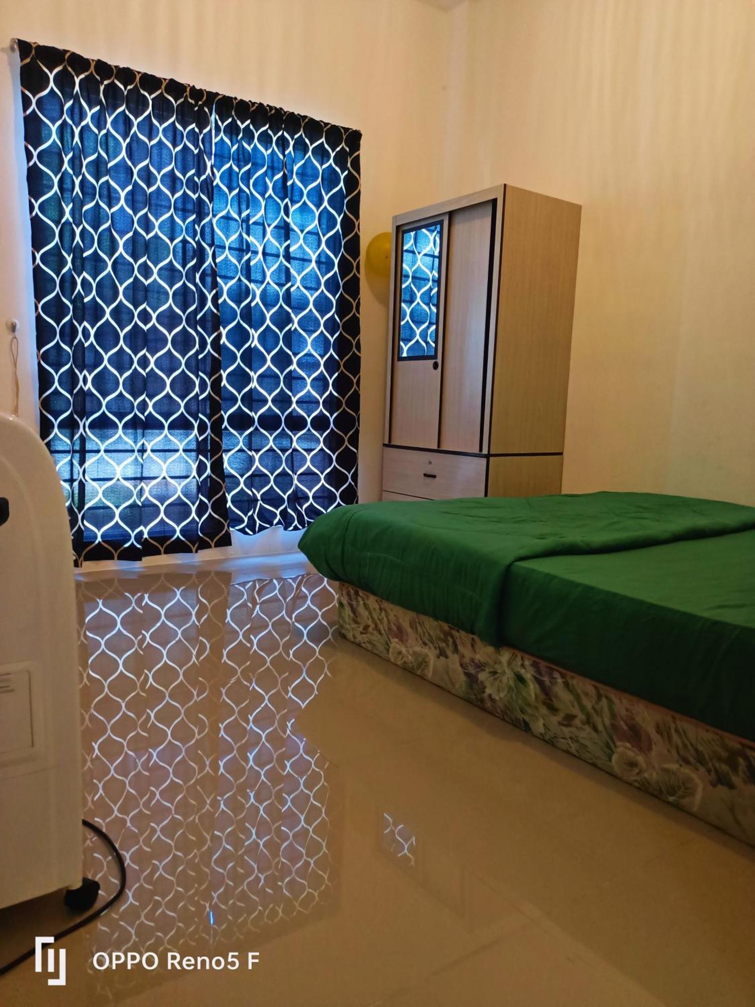 Asfa Homestay Kuching Buitenkant foto